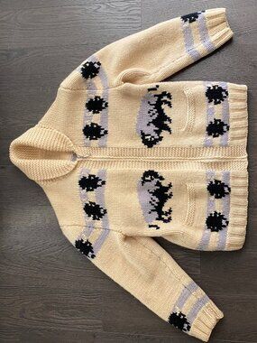 VINTAGE BUFFALO PATTERN COWICHAN PATTERN PREOWNED SIZE L-XL
